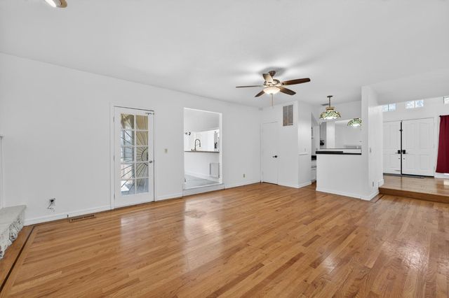 100 Baldwin Lake Cir, Folsom, CA 95630