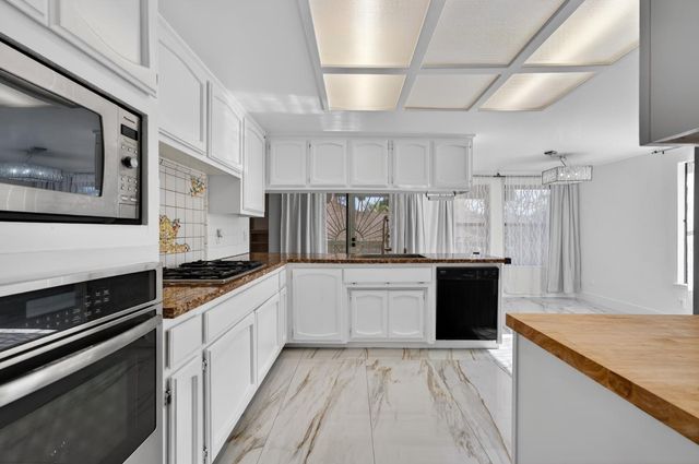 100 Baldwin Lake Cir, Folsom, CA 95630