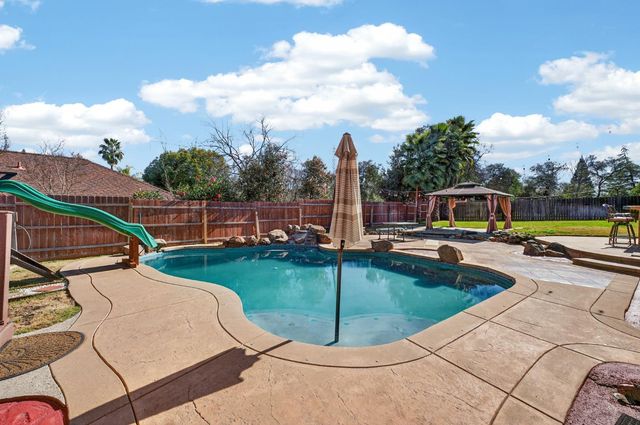 100 Baldwin Lake Cir, Folsom, CA 95630