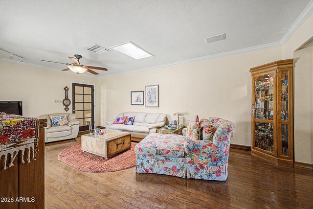 4740 E VOLTAIRE Avenue, Phoenix, AZ 85032