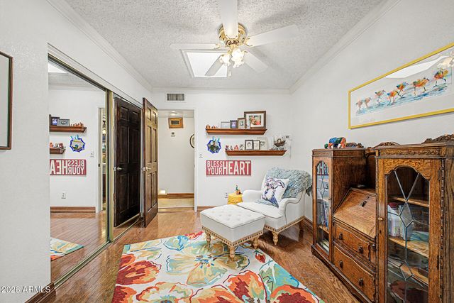 4740 E VOLTAIRE Avenue, Phoenix, AZ 85032