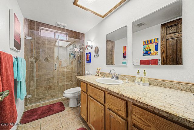 4740 E VOLTAIRE Avenue, Phoenix, AZ 85032