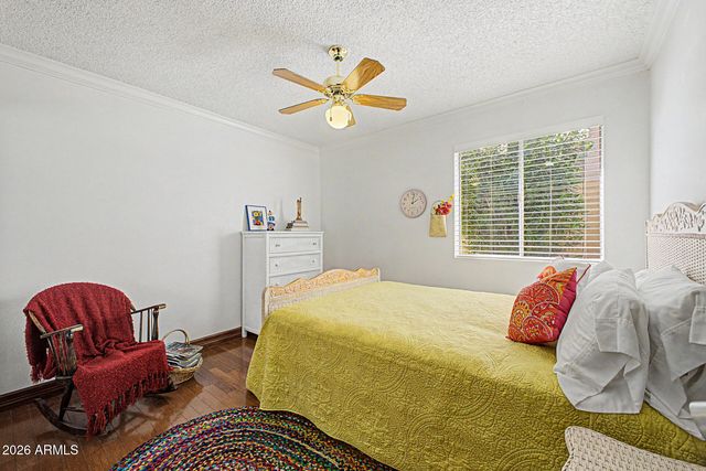 4740 E VOLTAIRE Avenue, Phoenix, AZ 85032