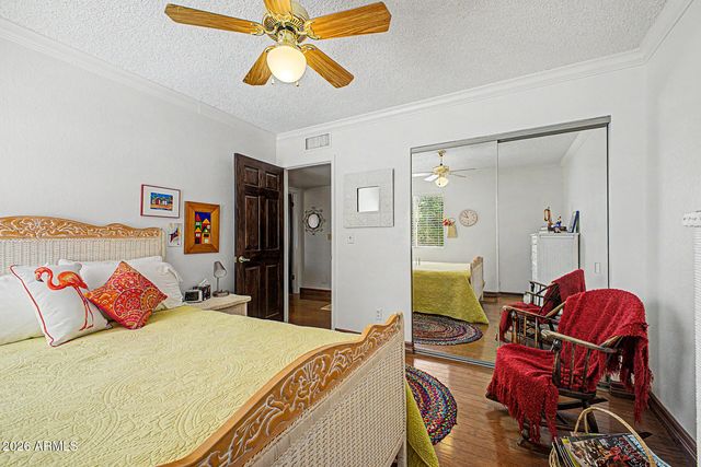 4740 E VOLTAIRE Avenue, Phoenix, AZ 85032