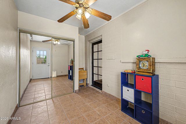 4740 E VOLTAIRE Avenue, Phoenix, AZ 85032