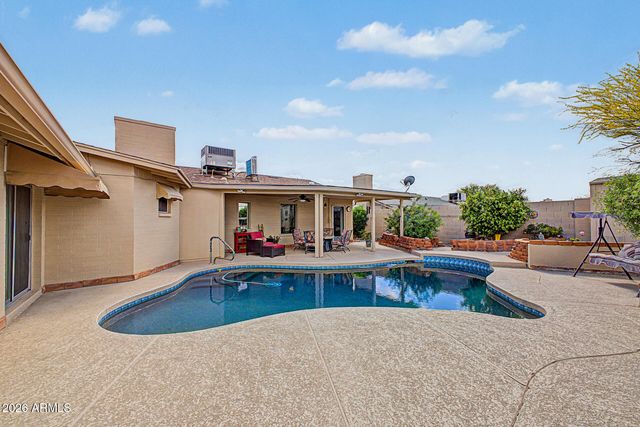 4740 E VOLTAIRE Avenue, Phoenix, AZ 85032