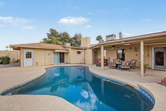 4740 E VOLTAIRE Avenue, Phoenix, AZ 85032