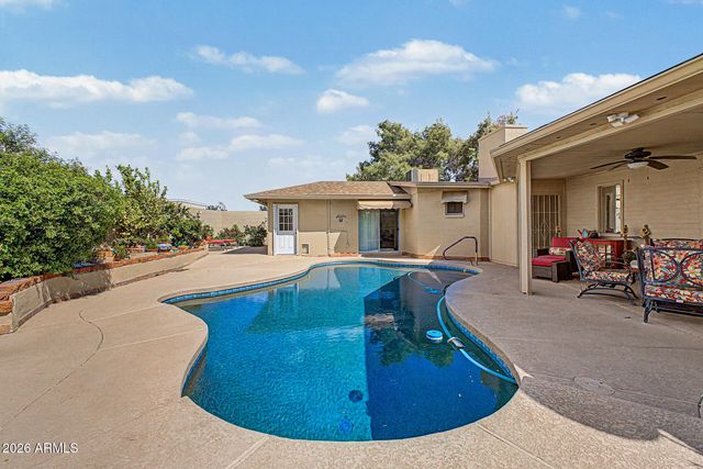4740 E VOLTAIRE Avenue, Phoenix, AZ 85032