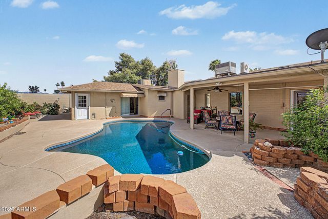 4740 E VOLTAIRE Avenue, Phoenix, AZ 85032