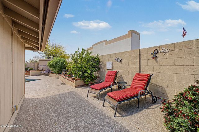 4740 E VOLTAIRE Avenue, Phoenix, AZ 85032
