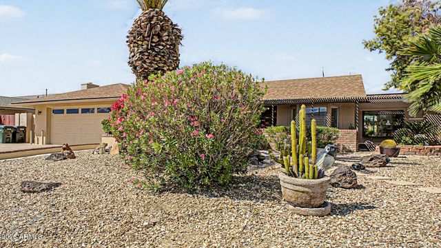 4740 E VOLTAIRE Avenue, Phoenix, AZ 85032