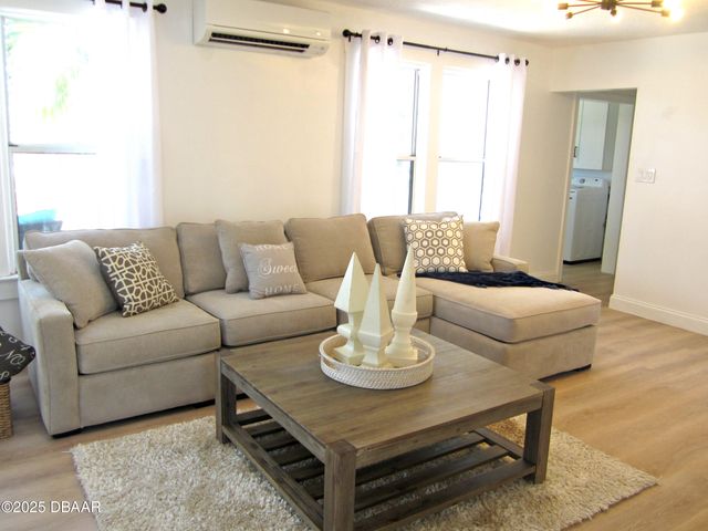 124 Wilmans Boulevard, Daytona Beach, FL 32118