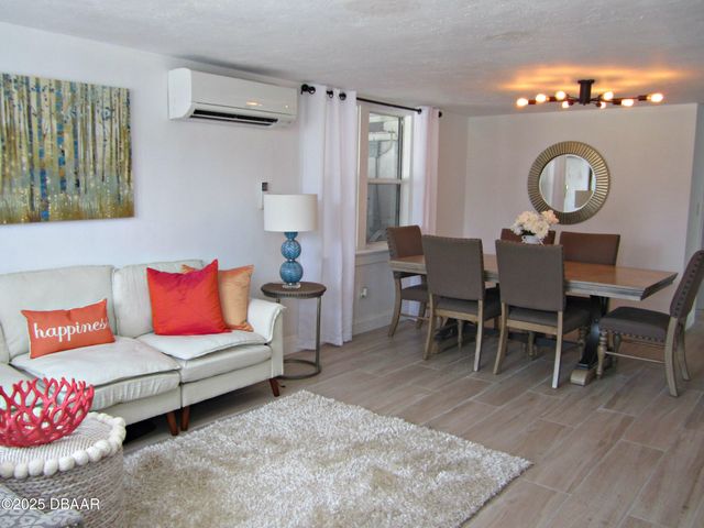 124 Wilmans Boulevard, Daytona Beach, FL 32118