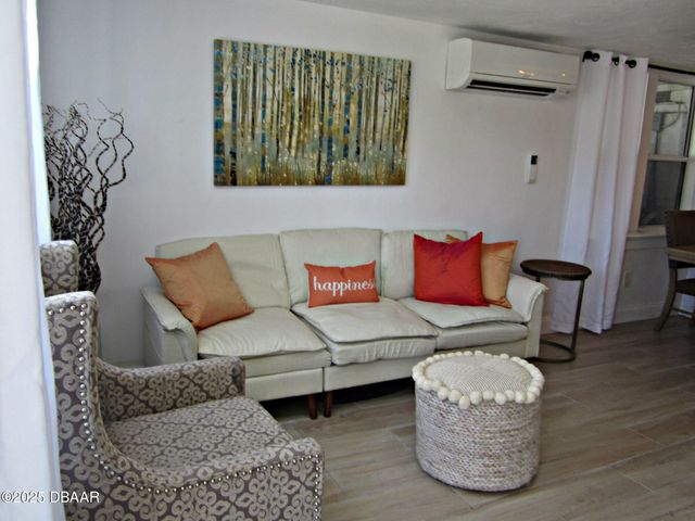 124 Wilmans Boulevard, Daytona Beach, FL 32118