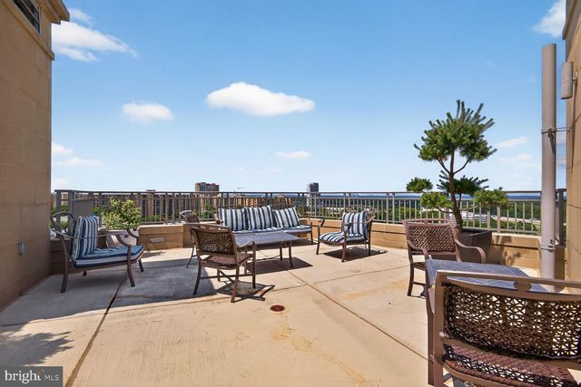 8220 CRESTWOOD HEIGHTS DR #418, Tysons, VA 22102