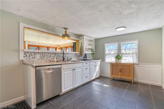1548 Vanderhoof Road, Barberton, OH 44203
