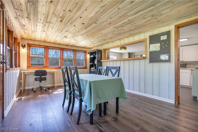 1548 Vanderhoof Road, Barberton, OH 44203