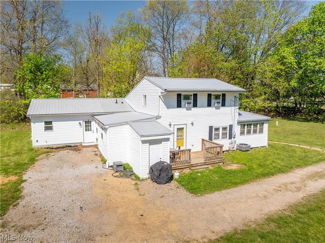 1548 Vanderhoof Road, Barberton, OH 44203