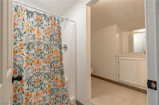 1548 Vanderhoof Road, Barberton, OH 44203
