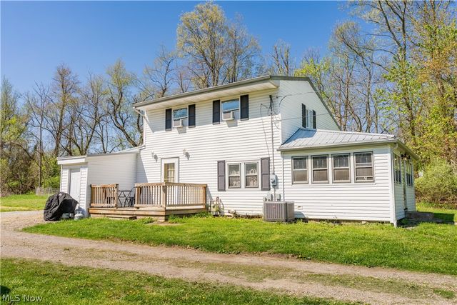 1548 Vanderhoof Road, Barberton, OH 44203
