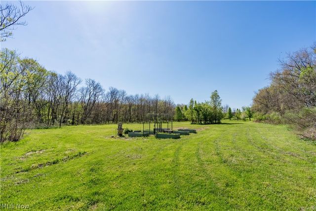 1548 Vanderhoof Road, Barberton, OH 44203
