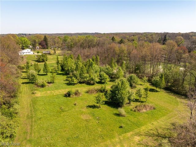 1548 Vanderhoof Road, Barberton, OH 44203