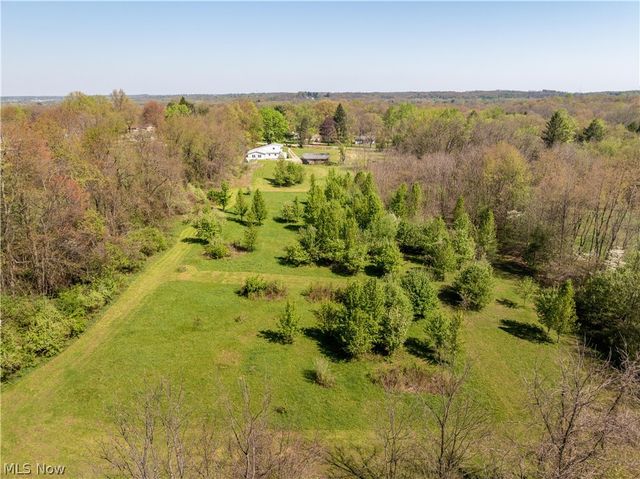 1548 Vanderhoof Road, Barberton, OH 44203
