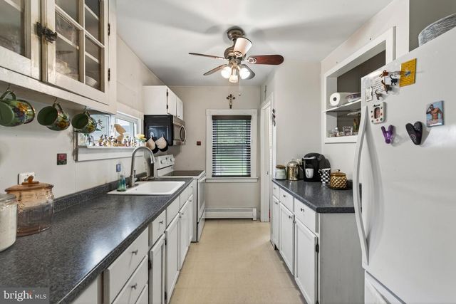 4941 GREENWOOD ST, Brookhaven, PA 19015
