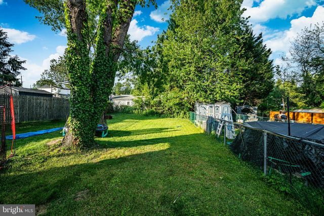 4941 GREENWOOD ST, Brookhaven, PA 19015