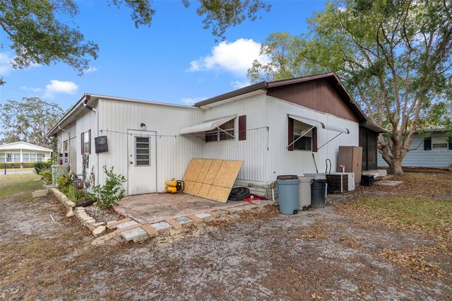 12118 FAIRWAY AVENUE, Brooksville, FL 34613