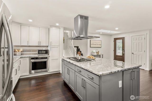 17228 NE 85th Place, Redmond, WA 98052