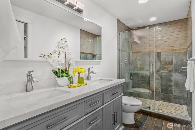 17228 NE 85th Place, Redmond, WA 98052