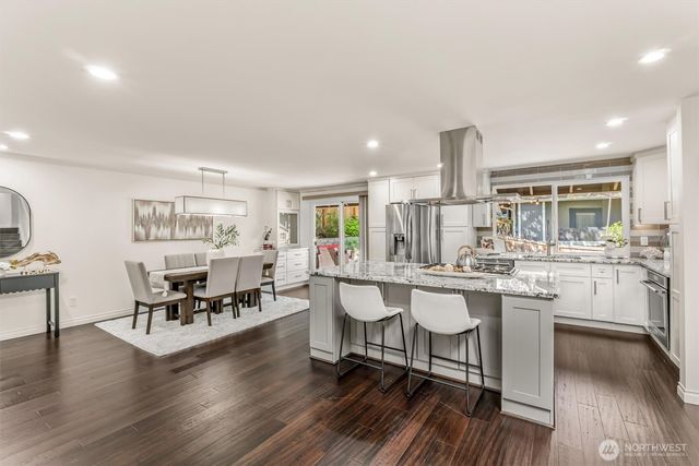 17228 NE 85th Place, Redmond, WA 98052