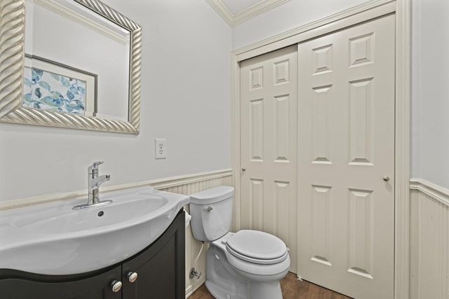 4797 N Newhall STREET, Whitefish Bay, WI 53211