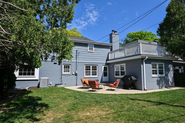 4797 N Newhall STREET, Whitefish Bay, WI 53211