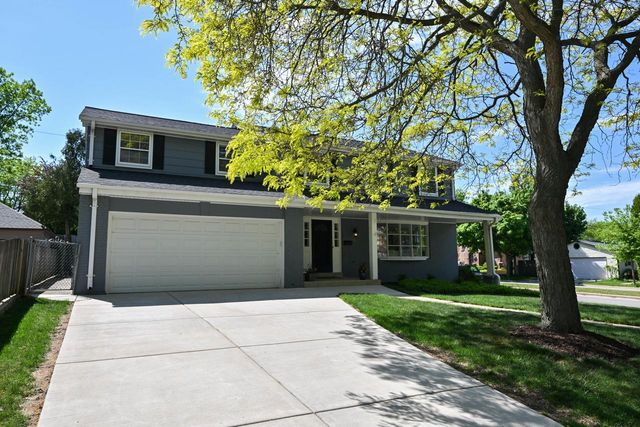 4797 N Newhall STREET, Whitefish Bay, WI 53211