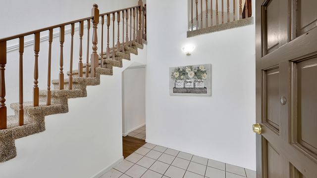 2915 S Conyer Street, Visalia, CA 93277