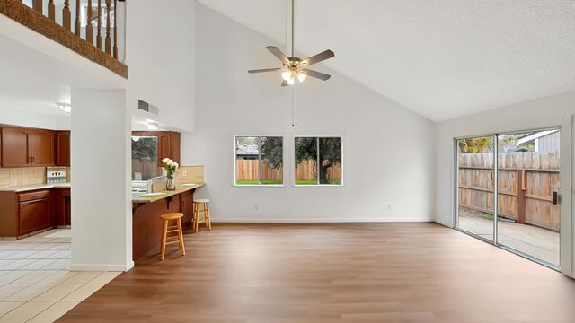 2915 S Conyer Street, Visalia, CA 93277