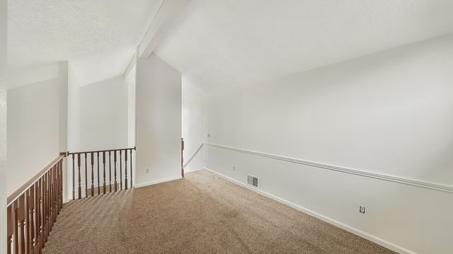 2915 S Conyer Street, Visalia, CA 93277