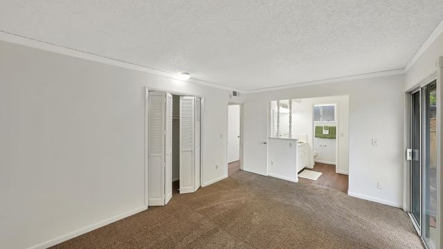 2915 S Conyer Street, Visalia, CA 93277