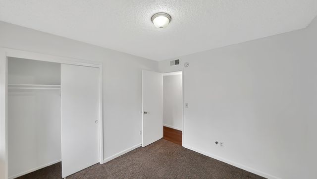 2915 S Conyer Street, Visalia, CA 93277