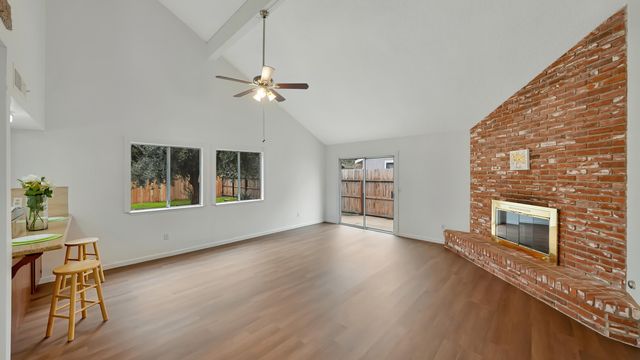 2915 S Conyer Street, Visalia, CA 93277