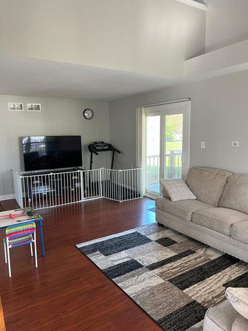 3496 Willowview Court 3496, Aurora, IL 60504