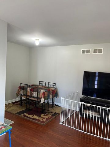 3496 Willowview Court 3496, Aurora, IL 60504