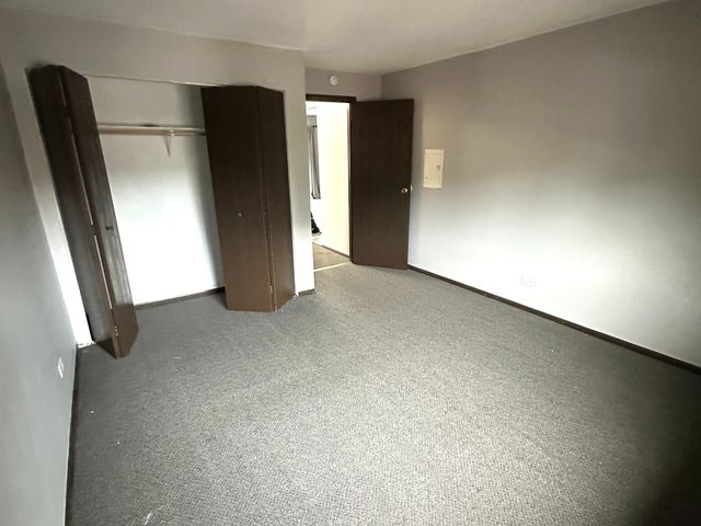 14803 Kilpatrick Avenue, Midlothian, IL 60445