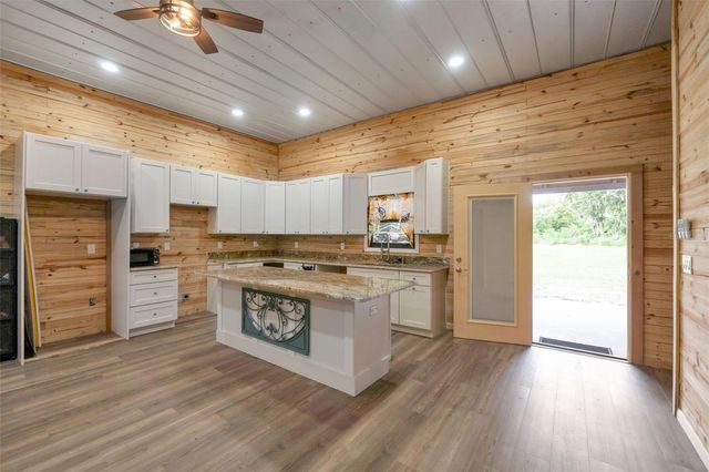 2102 OLD POLK CITY ROAD, Lakeland, FL 33809