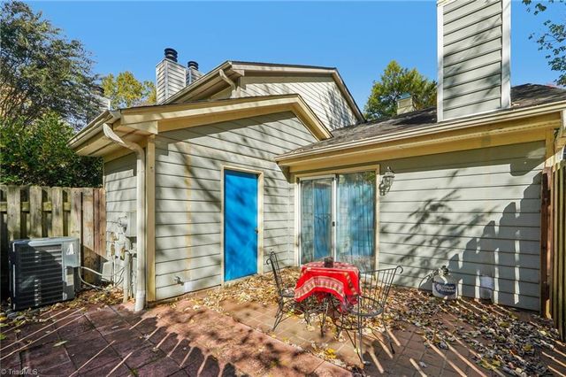 2739 Cottage Place, Greensboro, NC 27455