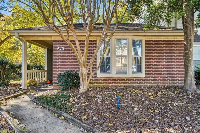 2739 Cottage Place, Greensboro, NC 27455