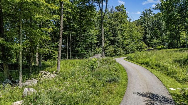 51 Old Stone Hill Road, Pound Ridge, NY 10576