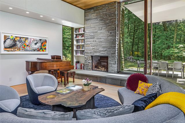 51 Old Stone Hill Road, Pound Ridge, NY 10576